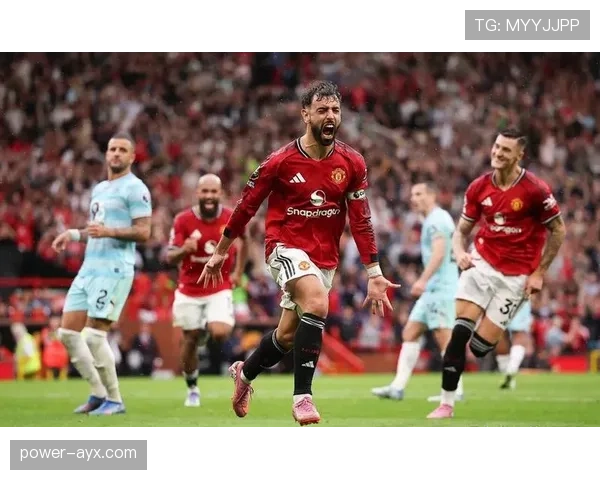 德甲转会市场火爆，新星老将轮番登场引关注