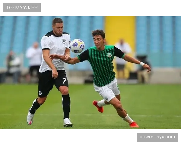 斯佩齐亚激战精彩瞬间：攻防转换尽显竞技之美