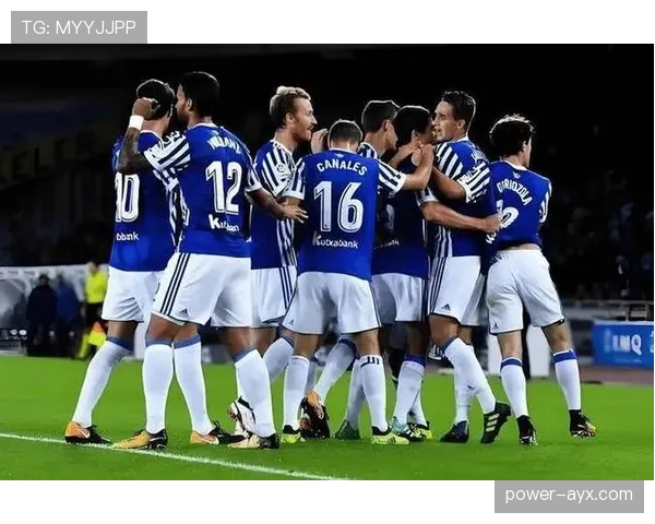 西甲保级白热化：各队全力抢分，状态回升迎关键决战