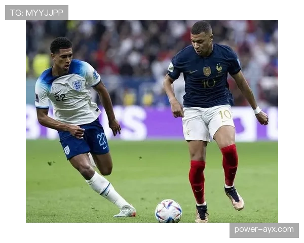 贝林厄姆携手姆巴佩闪耀赛场,共启足球新篇章 贝林厄姆携手姆巴佩闪耀赛场,共启足球新篇章