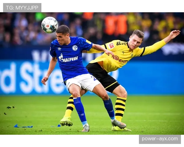 多特蒙德与沙尔克激战正酣，德比宿敌再燃激情