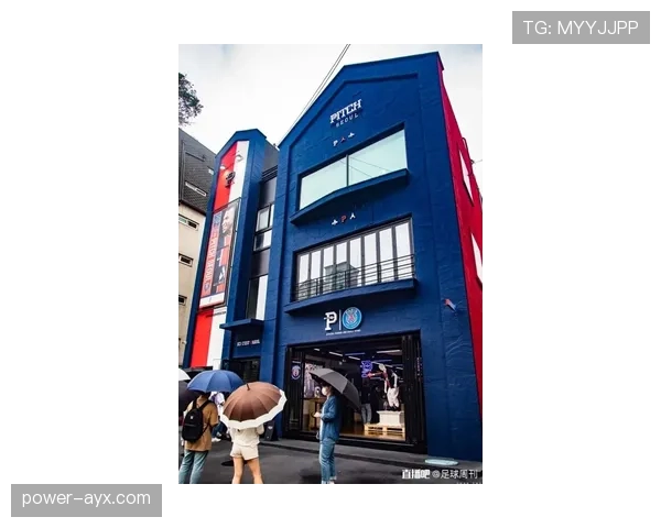 巴黎圣日耳曼最新引援动态与转会进展