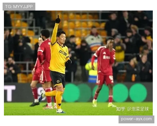 黄喜灿本赛季表现稳健,足球价值持续提升 黄喜灿本赛季表现稳健,足球价值持续提升